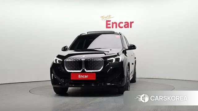 BMW iX1 (U11) id 3426309 из Кореи 13