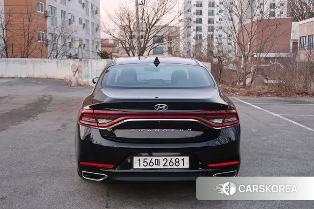 Hyundai Grandeur IG id 2331565 из Кореи 13