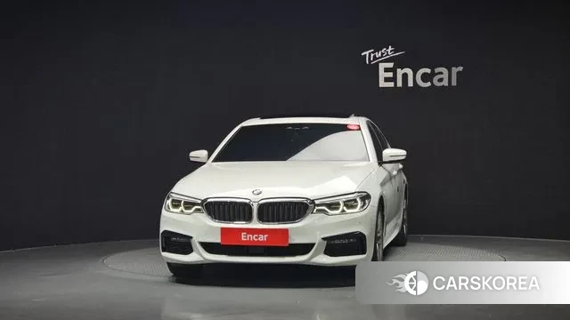 BMW 5 Series (G30) id 3307451 из Кореи 13