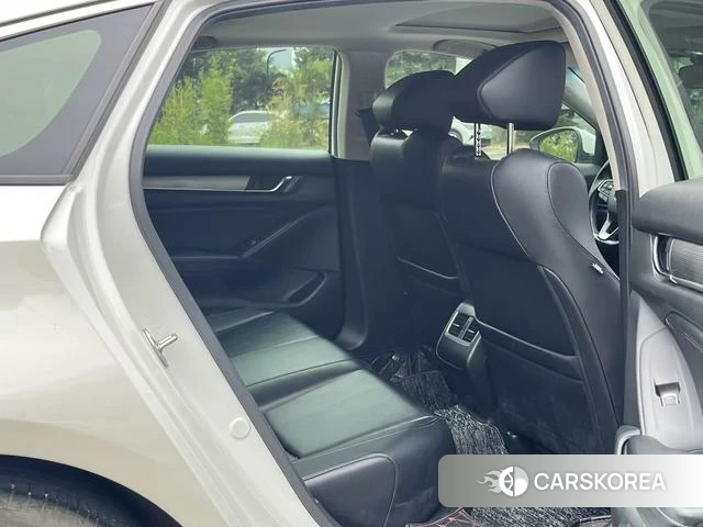 Honda Accord id 4314433 из Китая 11