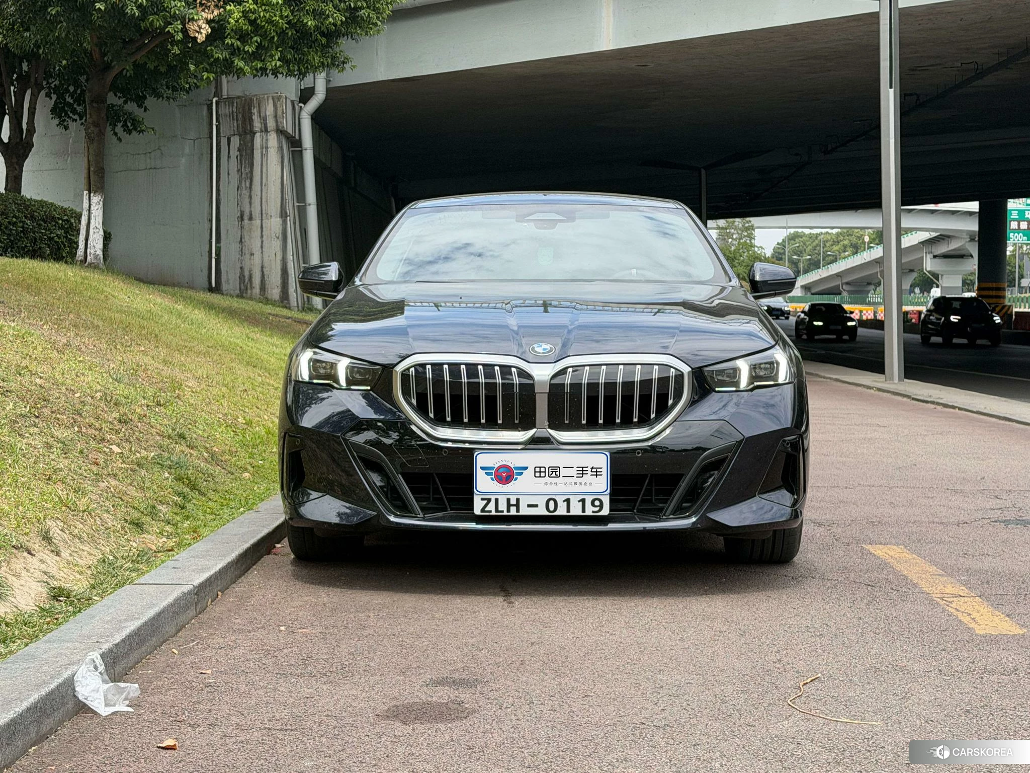 BMW 5 series (imported) 2024 Черный из Китая, фото 6