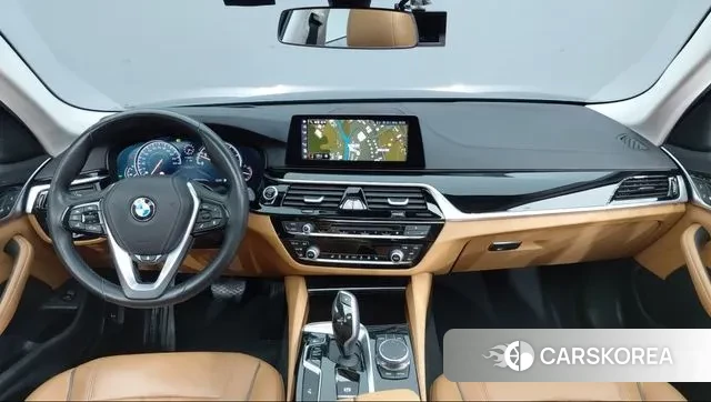 BMW 5 Series (G30) id 3705932 из Кореи 13