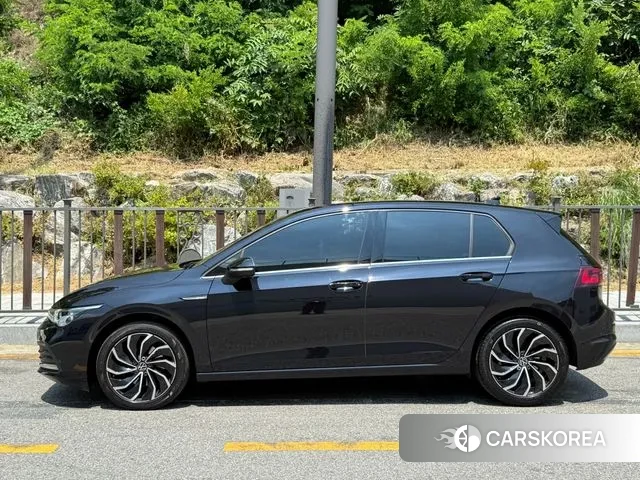 Volkswagen Golf 8th Generation id 2975198 из Кореи 13