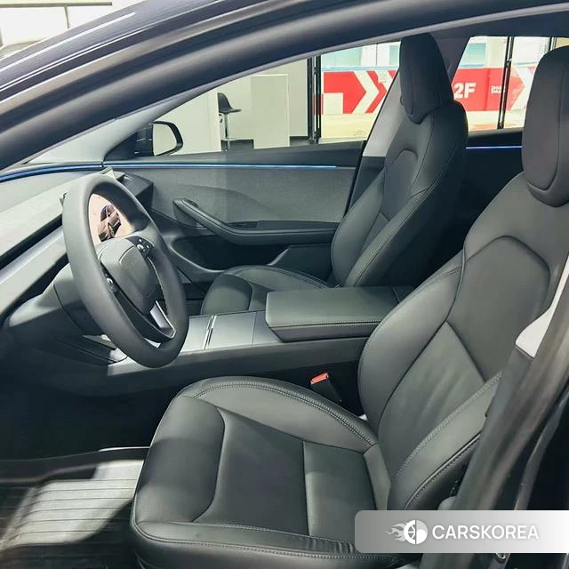 Tesla Model 3 2025 Темно-серый из Китая, фото 3