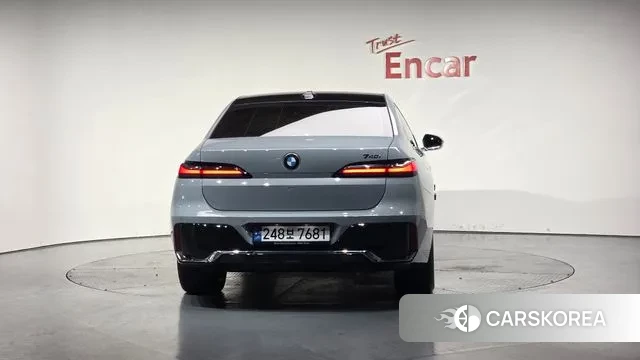 BMW 7 Series (G70) id 3267695 из Кореи 13