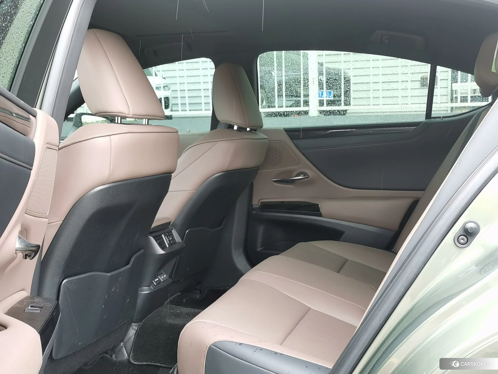 Lexus ES id 4485384 из Китая 13