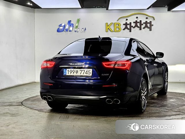 Maserati Ghibli id 4536629 из Кореи 13