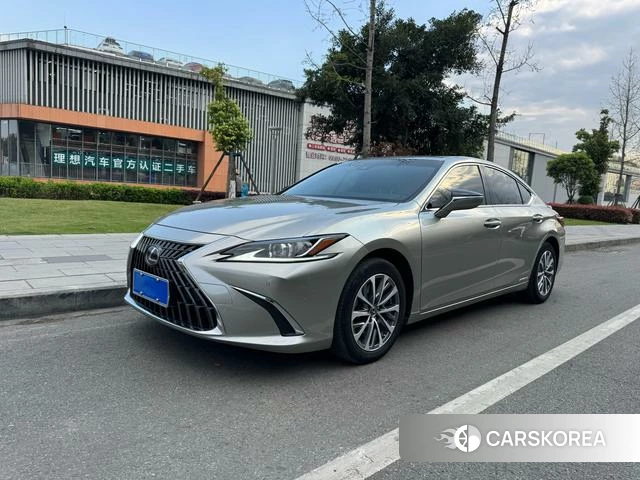 Lexus ES id 4301785 из Китая 7