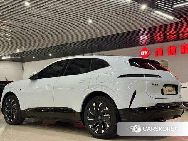 Avita 07 2025 Белый из Китая, фото 4