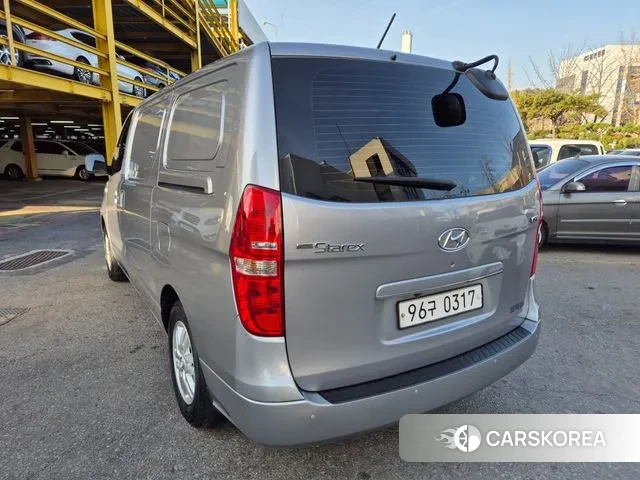 Hyundai The New Grand Starex id 2219087 из Кореи 13