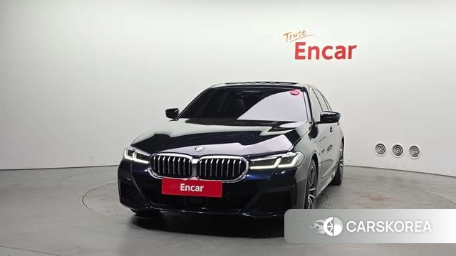 BMW 5 Series (G30) id 3812841 из Кореи 13