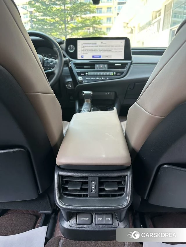 Lexus ES id 4321077 из Китая 16