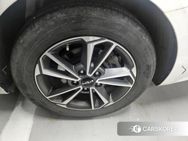 Kia The New K3 2nd generation 2021 Белый из Кореи, фото 3