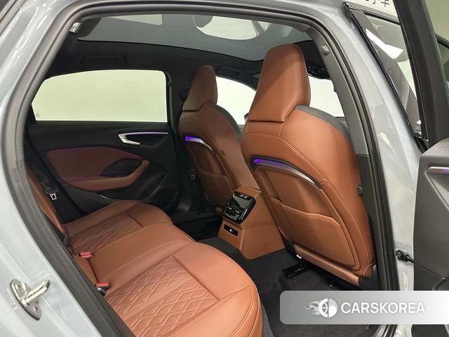 Audi A5L id 4260415 из Китая 9