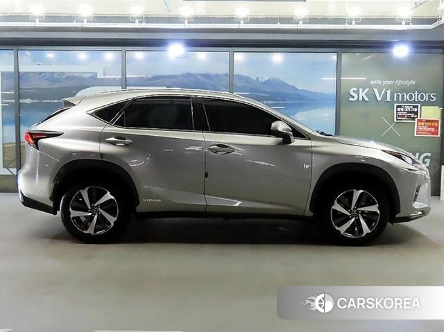 Lexus NX300h id 3879997 из Кореи 13