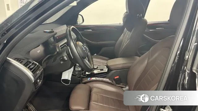 BMW X3 (G01) 2022 Черный из Кореи, фото 3