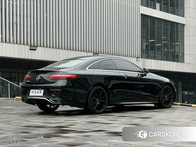 Mercedes-Benz E-class (imported) 2023 Другой из Китая, фото 3