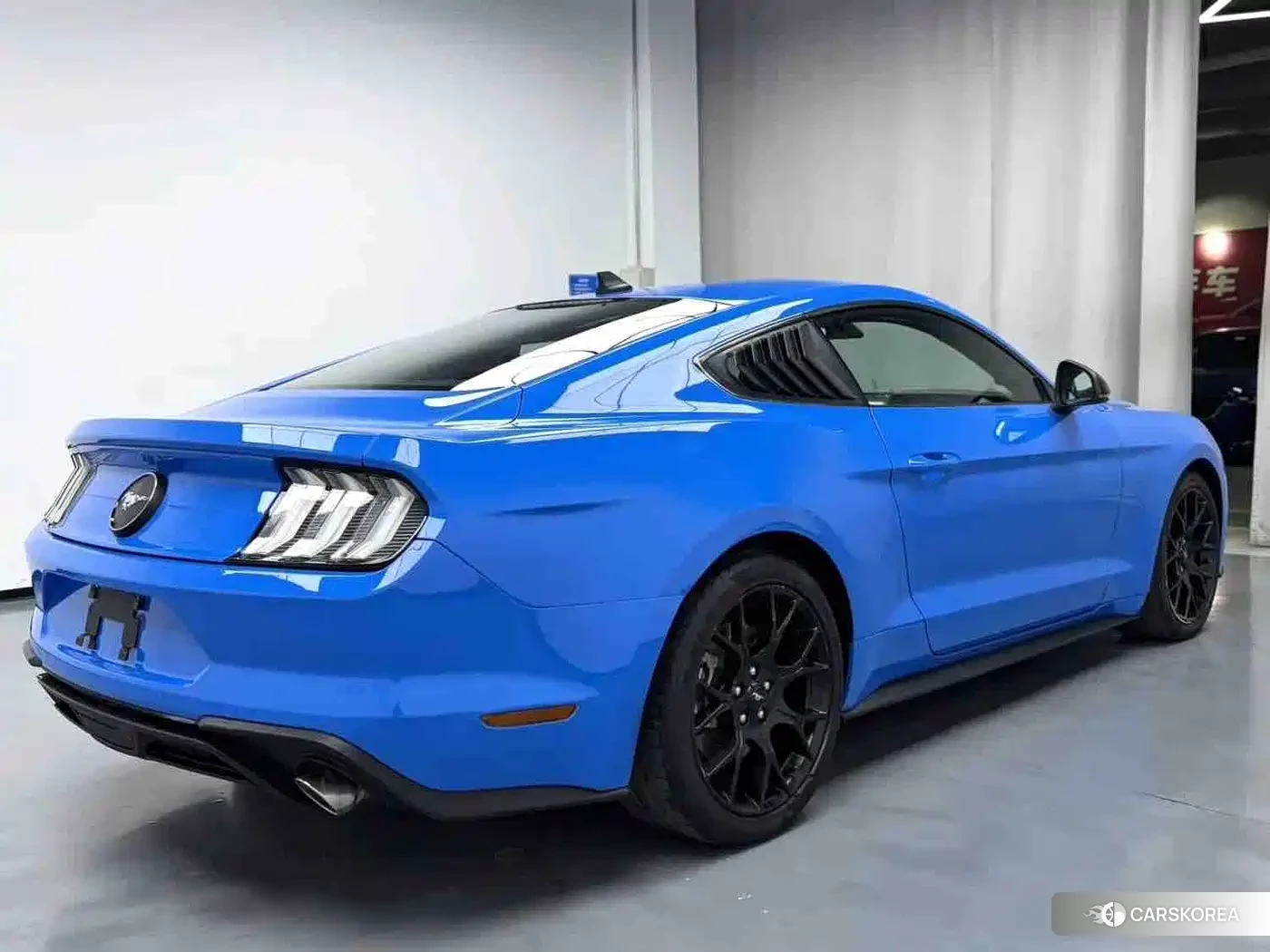 Ford Mustang 2022 Синий из Китая, фото 3