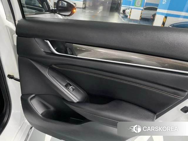 Honda Accord id 4358874 из Китая 23