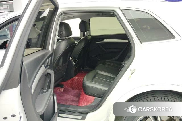 Audi Q5L id 4273100 из Китая 10