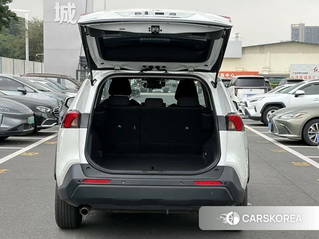 Toyota RAV4 Rongfang 2025 Белый из Китая, фото 3