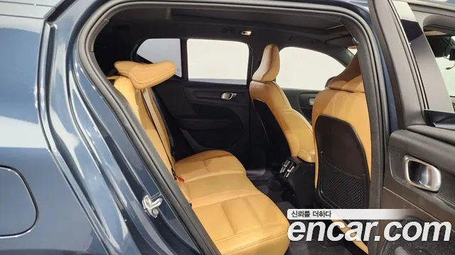 Volvo XC40 id 2671730 из Кореи 13