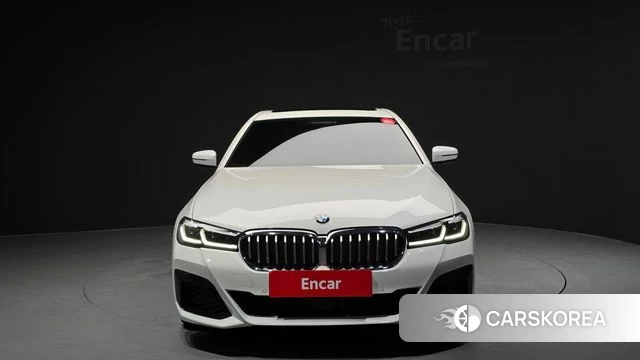 BMW 5 Series (G30) id 4593121 из Кореи 23