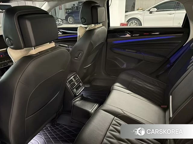 Volkswagen Passat id 4335219 из Китая 12