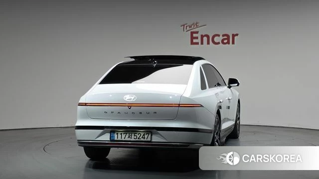 Hyundai Grandeur (GN7) id 4186328 из Кореи 23