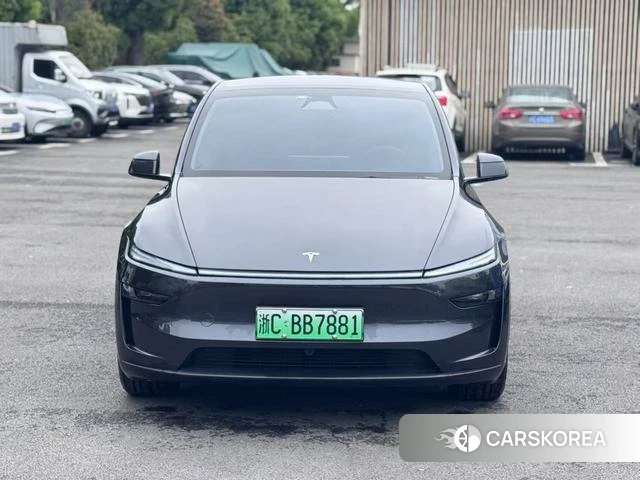 Tesla Model Y 2025 Темно-серый из Китая, фото 3