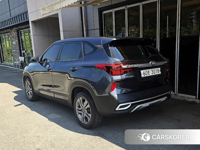 Kia Seltos id 4453428 из Кореи 13