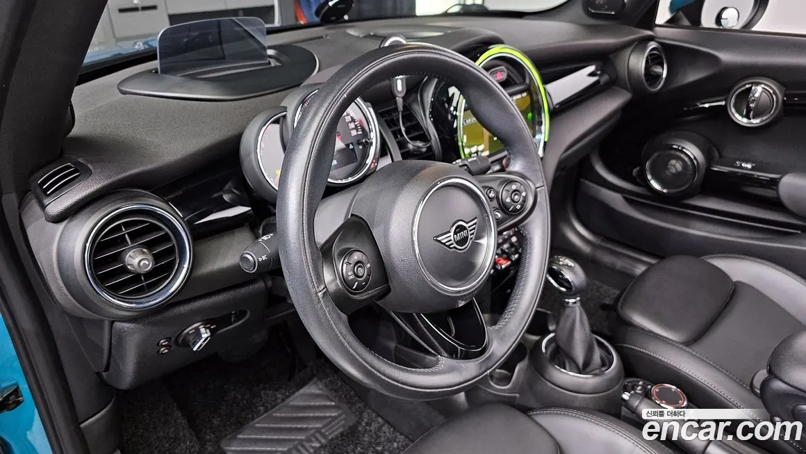 Mini Cooper Convertible 2019 Небесно-голубой из Кореи, фото 3