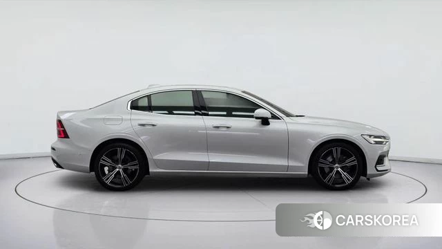 Volvo S60 3rd generation id 4018911 из Кореи 13