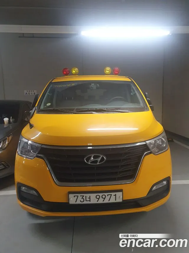 Hyundai The New Grand Starex 2021 Желтый из Кореи, фото 5