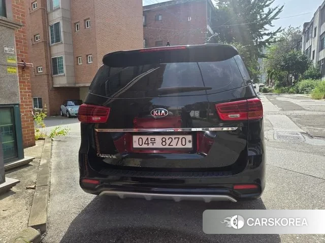 Kia The New Carnival id 3129075 из Кореи 8