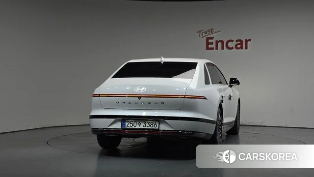 Hyundai Grandeur Hybrid (GN7) id 4308286 из Кореи 23
