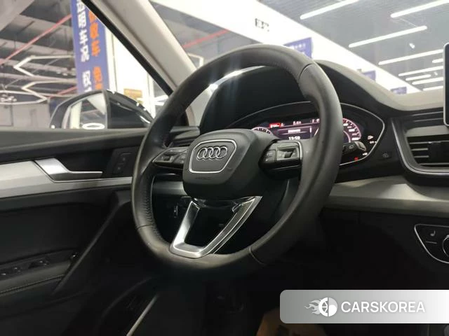 Audi Q5L id 4277020 из Китая 10