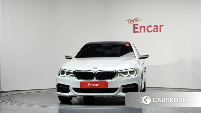 BMW 5 Series (G30) id 3821098 из Кореи 13