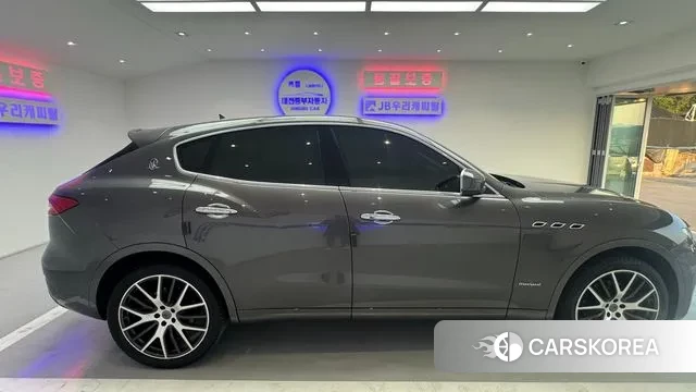 Maserati Levante id 2981915 из Кореи 11
