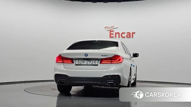 BMW 5 Series (G30) id 4924144 из Кореи 23