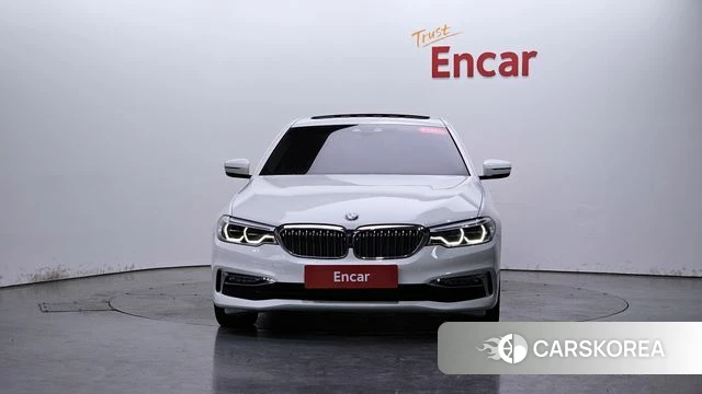 BMW 5 Series (G30) id 4403539 из Кореи 23