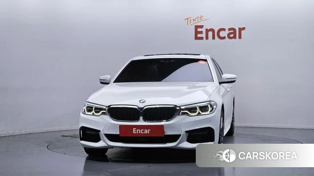 BMW 5 Series (G30) id 4310458 из Кореи 23