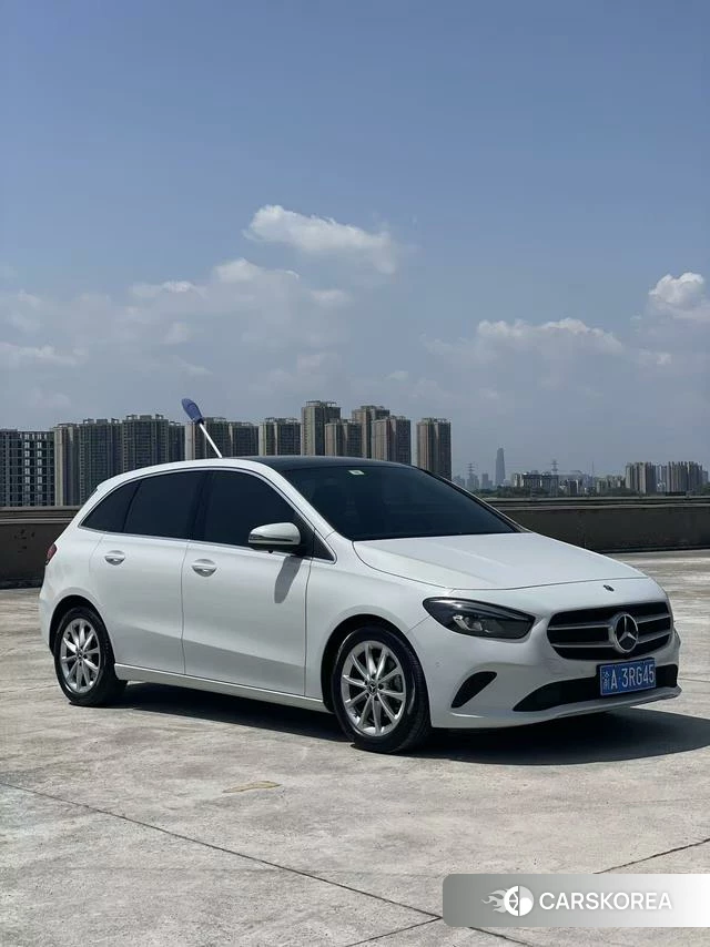 Mercedes-Benz Class B 2021 Белый из Китая, фото 5