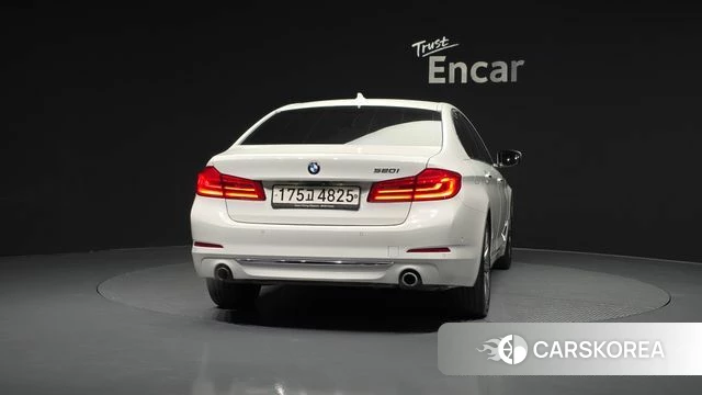 BMW 5 Series (G30) id 3834726 из Кореи 12