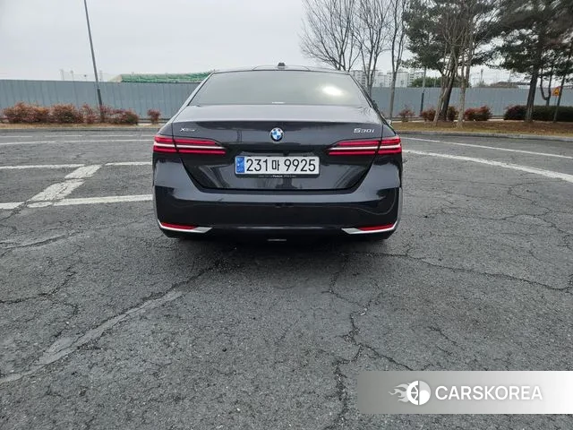 BMW 5 Series (G60) id 3739551 из Кореи 10