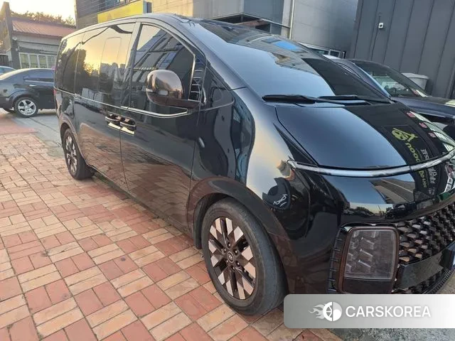 Hyundai Staria 2022 Черный из Кореи, фото 5