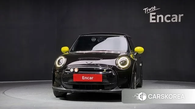 Mini Cooper Electric id 3770983 из Кореи 13