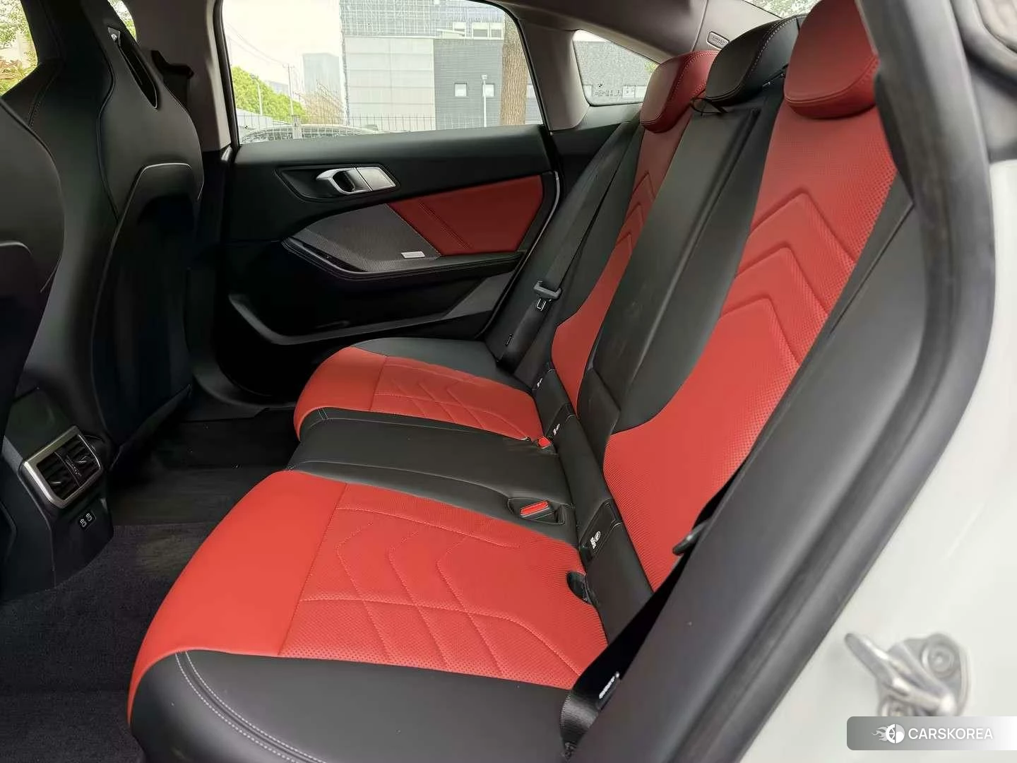 BMW 2 series id 4455363 из Китая 10