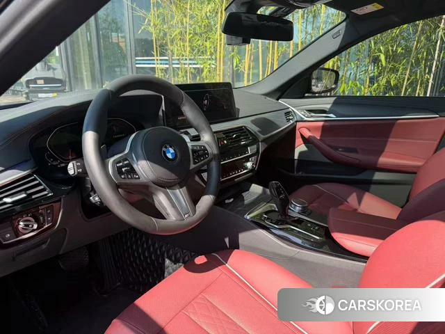BMW 5 series 2021 Черный из Китая, фото 3