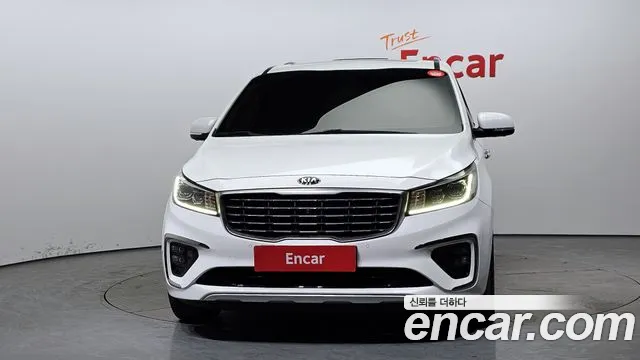 Kia The New Carnival id 2402032 из Кореи 13